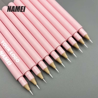 가늘지 않고 쉽게 적용하기 위한 비건 액체 눈질러 펜